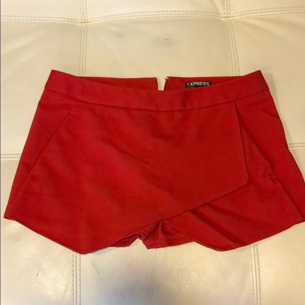 Express Skort - Red